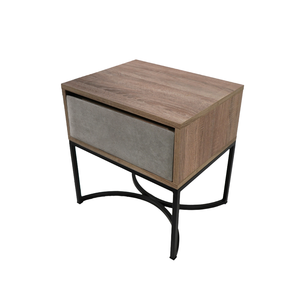 anoixtojsilino mavri Κομοδίνο Komo-Arco Mε Υφασμάτινη Λεπτομέρεια & Μαύρη Μεταλλική Βάση - Image 1