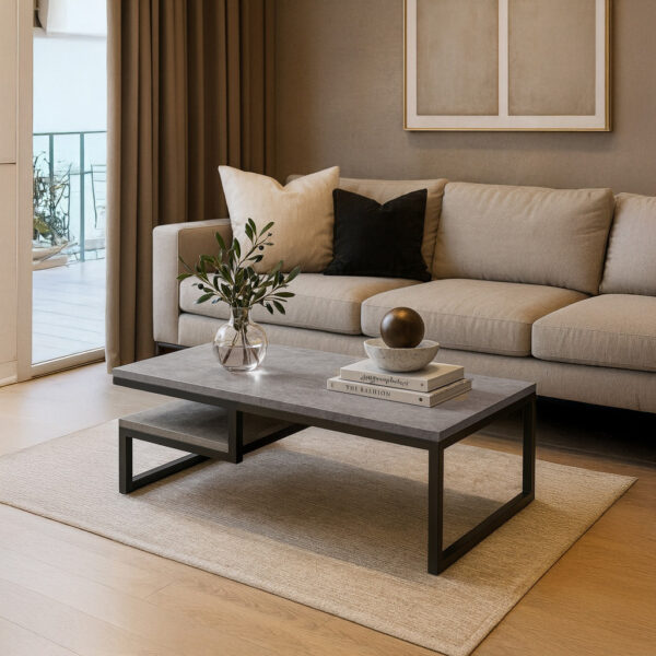 ΤΡΑΠΕΖΙ ΣΑΛΟΝΙΟΥ JANGO ΜΕ ΜΕΤΑΛΛΙΚΟ ΣΚΕΛΕΤΟ & ΕΠΙΦΑΝΕΙΑ ΑΠΟ ΜΕΛΑΜΙΝΗ ΤΥΠΟΥ ΤΣΙΜΕΝΤΟ ΑΝΟΙΧΤΟ