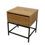 Κομοδίνο Komo-Woodtex Mε Επιφάνεια Σε Ανοιχτή Απόχρωση Ξύλου Και Μαύρη Μεταλλική Βάση - Image 2