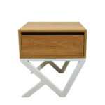 Κομοδίνο Komo-Kuro Mε Επιφάνεια Σε Ανοιχτή Απόχρωση Ξύλου Και Λευκή Μεταλλική Βάση - Image 2