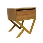 Κομοδίνο Komo-Kuro Mε Επιφάνεια Σε Ανοιχτή Απόχρωση Ξύλου Και Χρυσή Μεταλλική Βάση