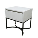 Κομοδίνο Komo-Arco Mε Επιφάνεια Σε Όψη Λευκου Μαρμαρου Και Μαύρη Μεταλλική Βάση - Image 4